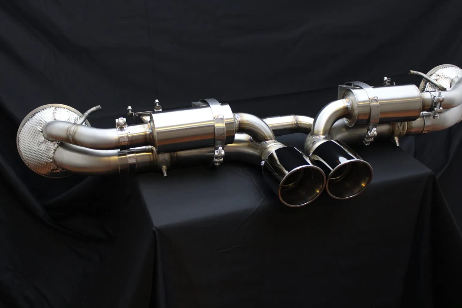 Scarico Lettieri realizzato a mano, saldature TIG su acciaio inox AISI 304